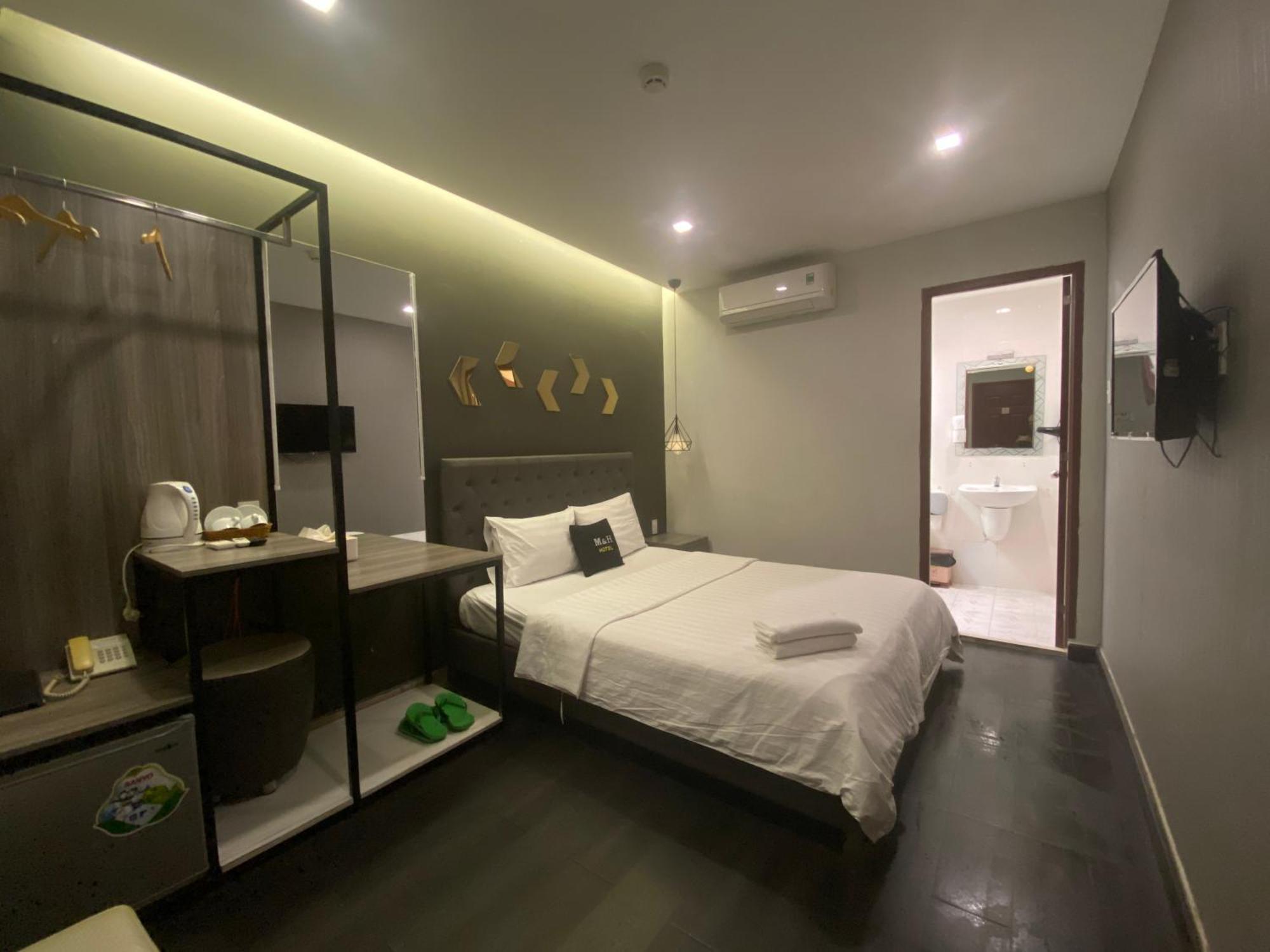 M&H Hotel Ho Chi Minh City Exterior photo