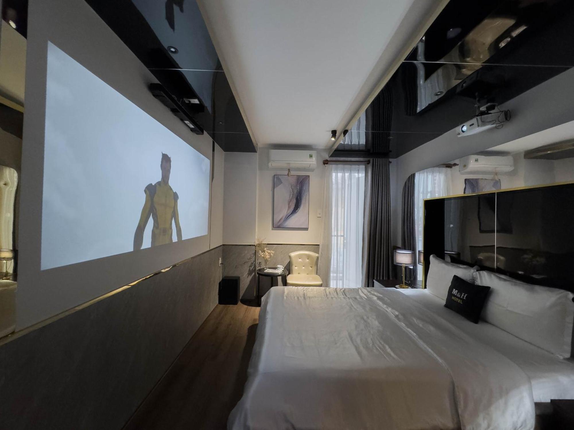 M&H Hotel Ho Chi Minh City Exterior photo