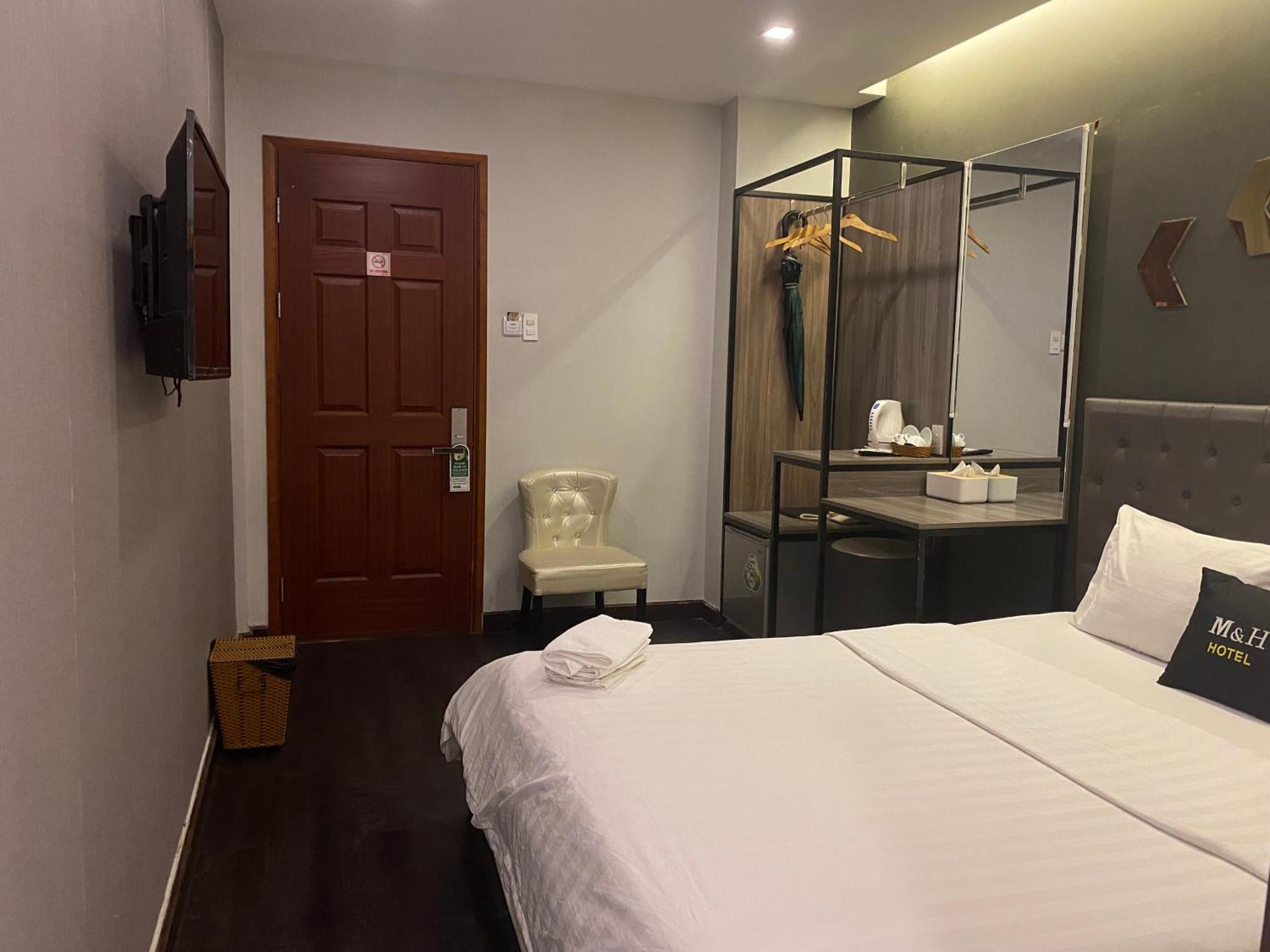 M&H Hotel Ho Chi Minh City Exterior photo