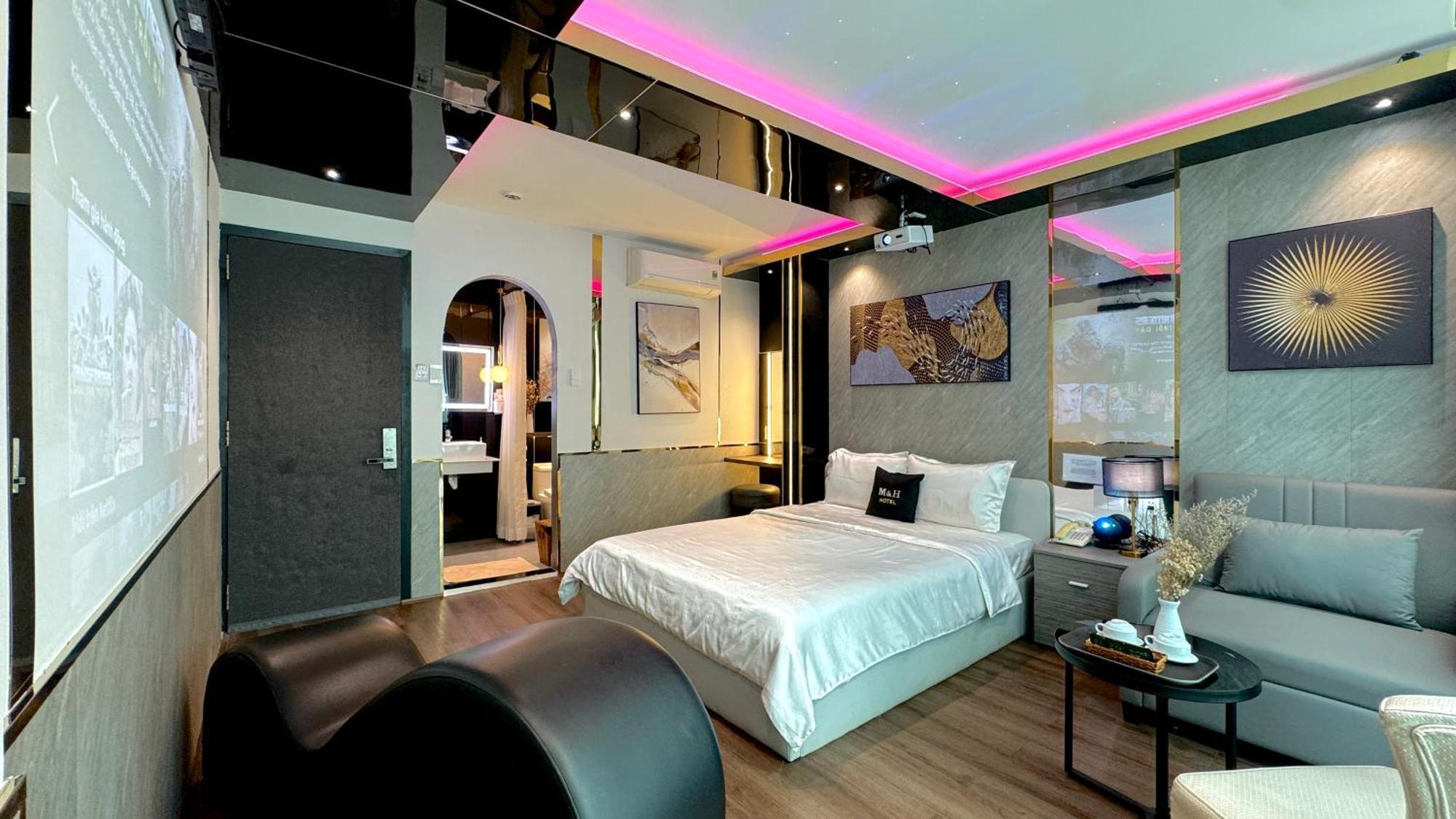M&H Hotel Ho Chi Minh City Exterior photo